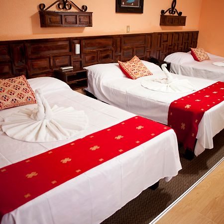 Hotel Palacio De Moctezuma San Cristóbal de Las Casas المظهر الخارجي الصورة