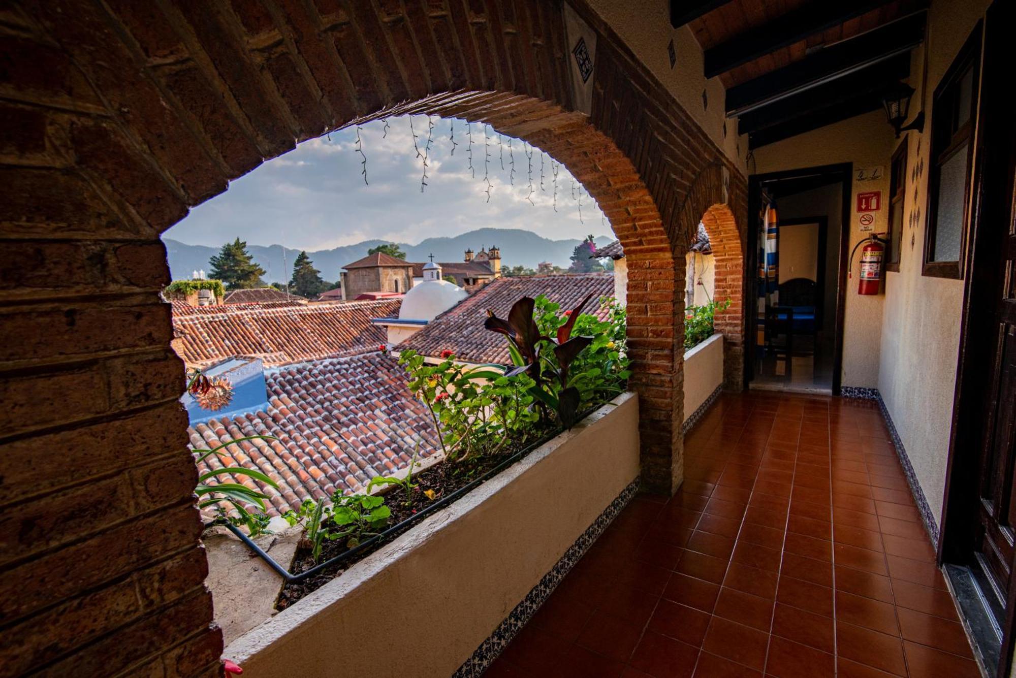 Hotel Palacio De Moctezuma San Cristóbal de Las Casas المظهر الخارجي الصورة